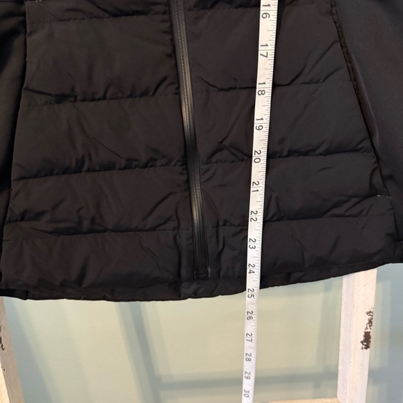 Lululemon Women's Down for It All Black Vest Size 6 - Picture 5 of 10